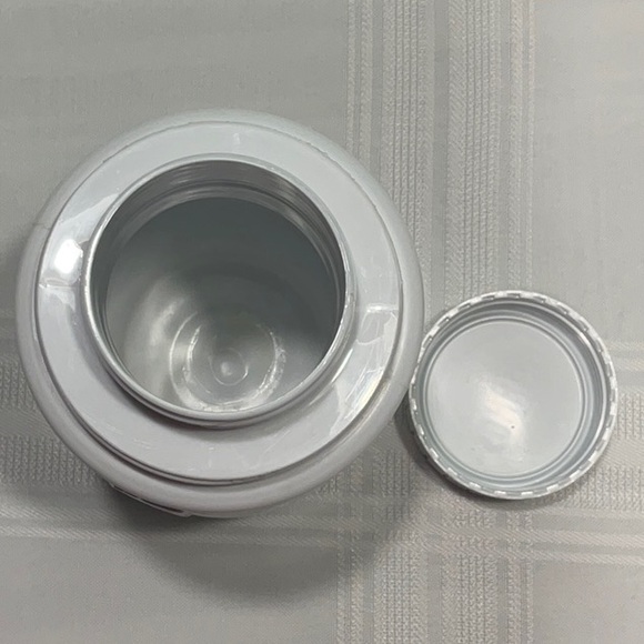 Warner Brothers Daffy Duck Thermos 1997 - Picture 4 of 6